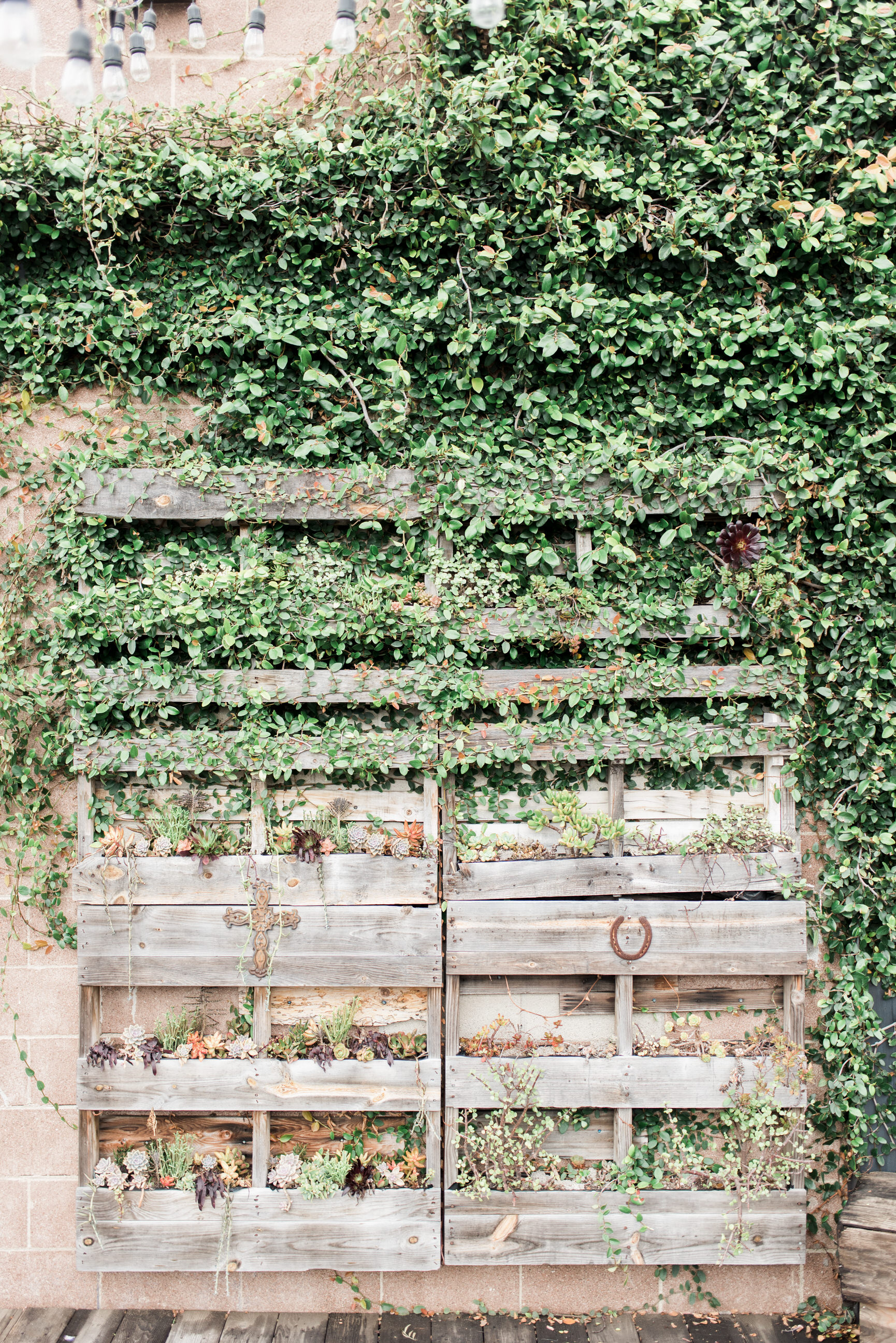 Smoky Hollow Studios Styled Shoot